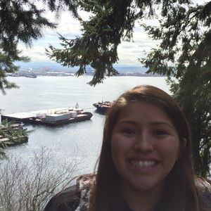 Meet your Posher, Adrianna